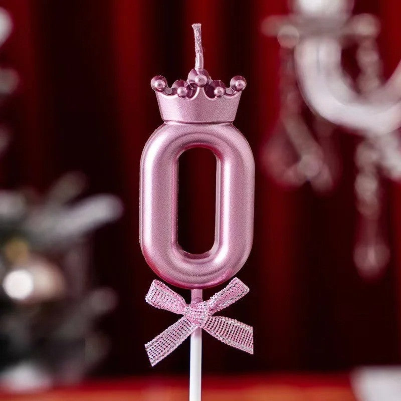 Bougie Rose Chic et Couronnée, le chiffre de la bougie est le 0.