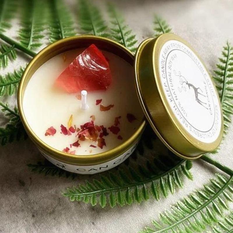 Bougie Parfumée Fleur Sèche et Cristal de Sel Coloré et de couleur rouge.
