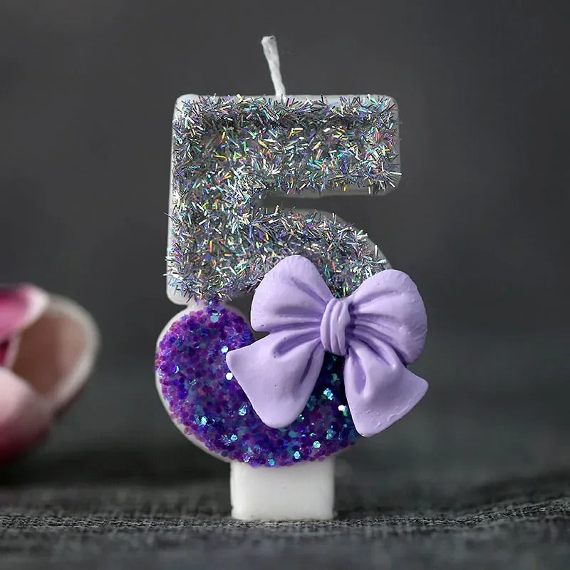 Bougie Anniversaire Chiffre Bicolore et Nœud Violet