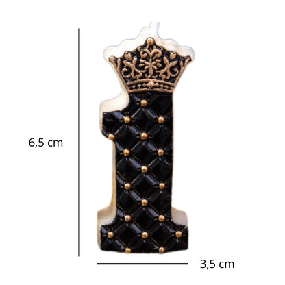 Bougie Anniversaire Chiffre Couronne Chic Noir et Or, avec ses dimensions et sur fond blanc.