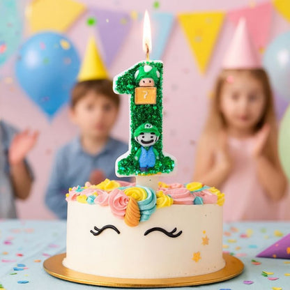 Bougie Anniversaire Héros Fantastique, posée sur un gâteau d'anniversaire licorne  de couleur verte et dans une ambiance festive.