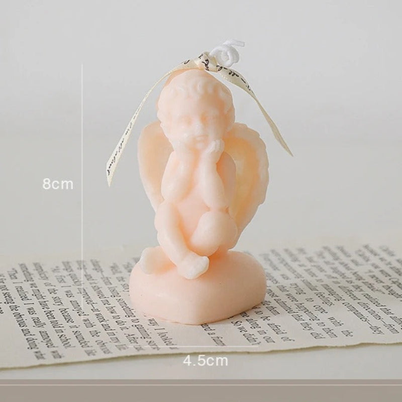 Bougie Décorative Petit Ange Parfumée, avec ses dimensions.