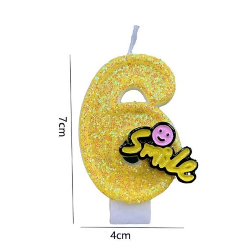Bougie Fun Jaune Pétillante, avec ses dimensions et sur fond blanc. Chiffre 6.
