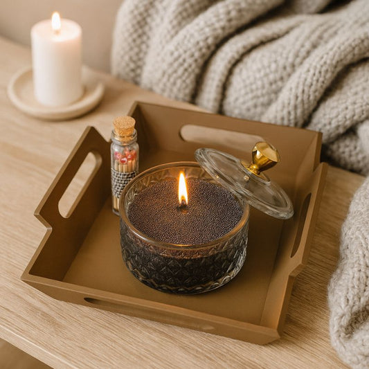 Coffret Bougie Cire Perle, lDIY allumée dans bonbonnière en verre décoration intérieure chaleureuse.