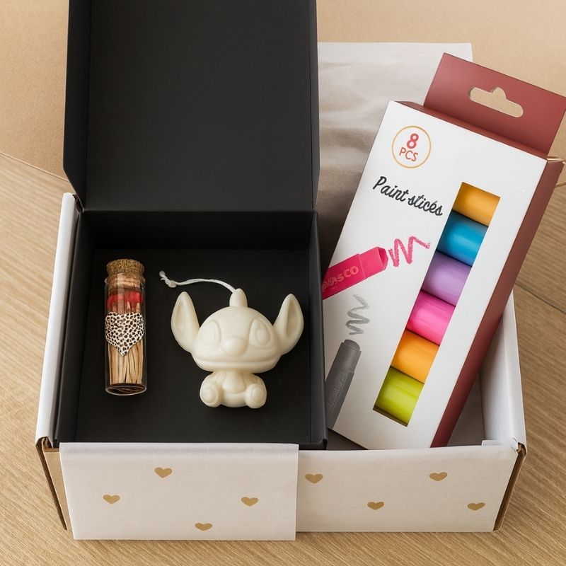 Coffret Bougie à Décorer Ami Fidèle, détails du coffret à décorer. Bougie, feutre et allumette.