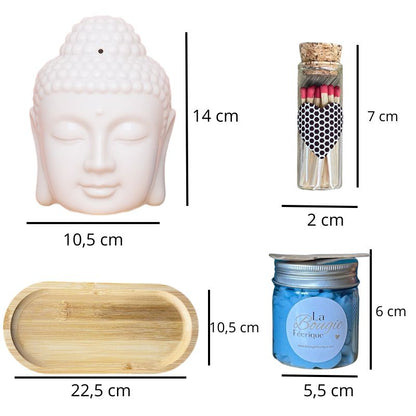 Coffret Bougie Douceur Scandinave, avec les dimensions du brûleur, du porte-allumette, du plateau et du fondant parfumé. Sur fond blanc.