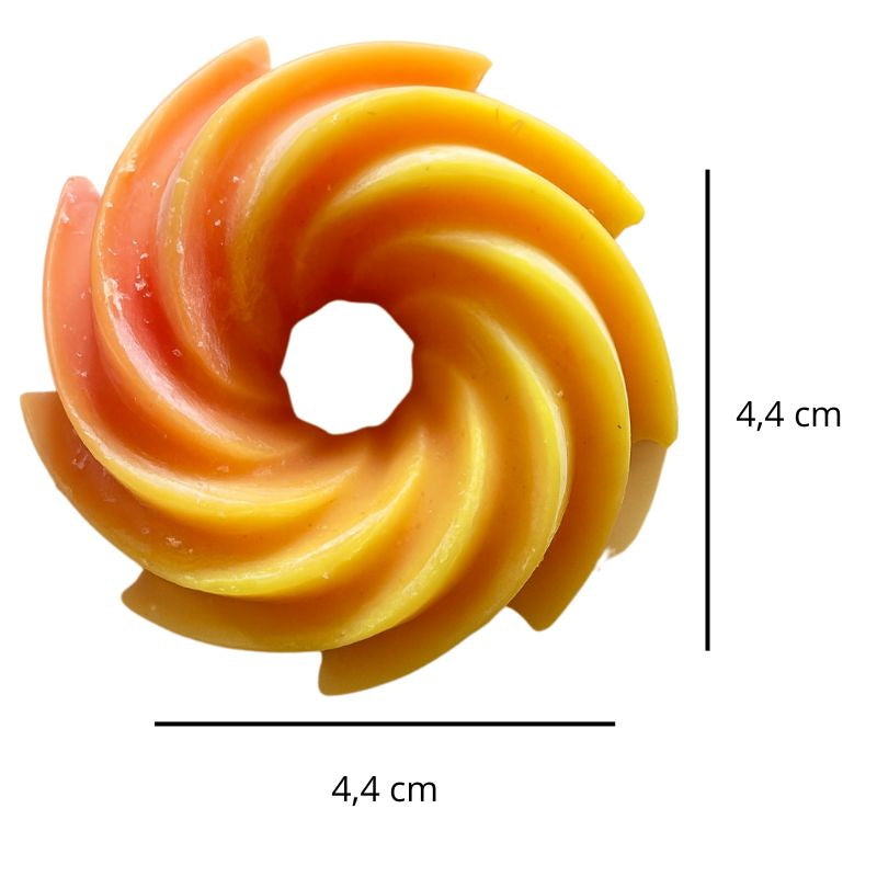 Fondant Parfumé Spirale Feu de Bois, avec ses dimensions et sur fond blanc.