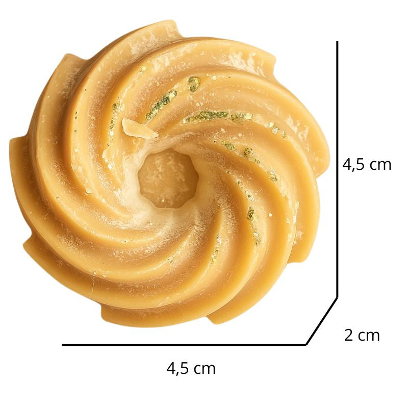 Fondant Parfumé Spirale Pain d'Épices, avec ses dimensions et sur fond blanc.