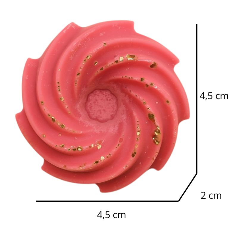 Fondant Parfumé Spirale Pomme d'Amour, avec ses dimensions et sur fond blanc.