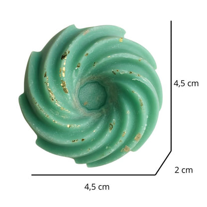 Fondant Parfumé Spirale Sapin de Noël, avec ses dimensions et sur fond blanc.
