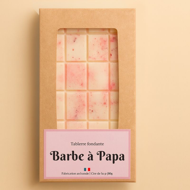 Fondant Parfumé Tablette Barbe à Papa, de couleur beige et rose, en forme de tablette et sur fond beige clair.