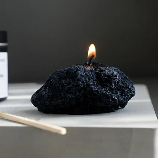 Bougie Décorative Trompe-l'oeil Pierre Volcanique Noire - Incroyable Beauté